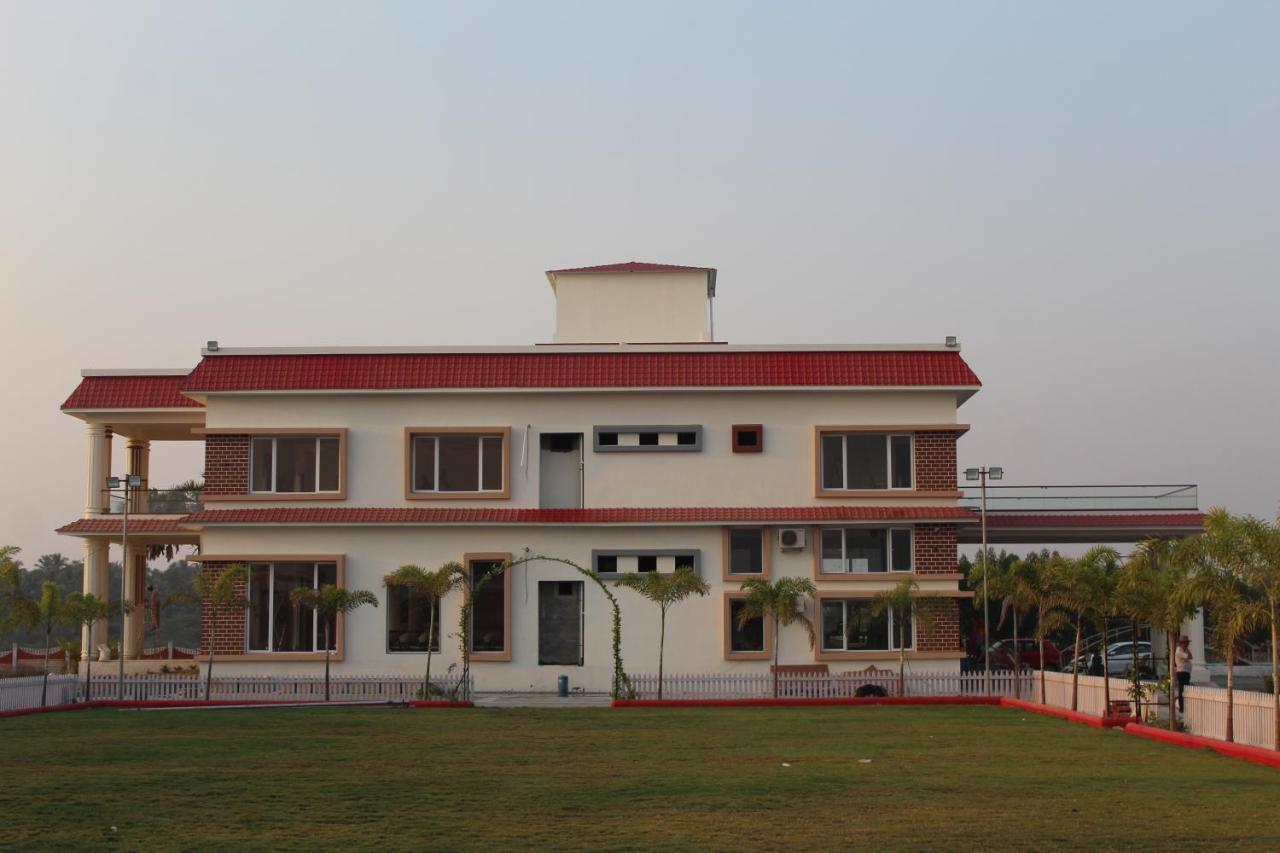 Flamingo Club And Resort Una 3 Km Away From Diu Check Post Екстер'єр фото
