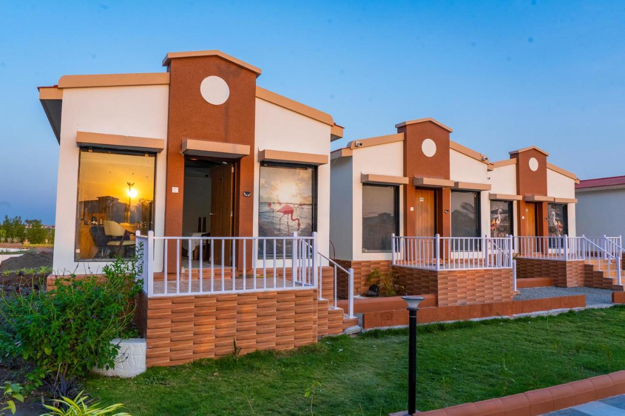 Flamingo Club And Resort Una 3 Km Away From Diu Check Post Екстер'єр фото