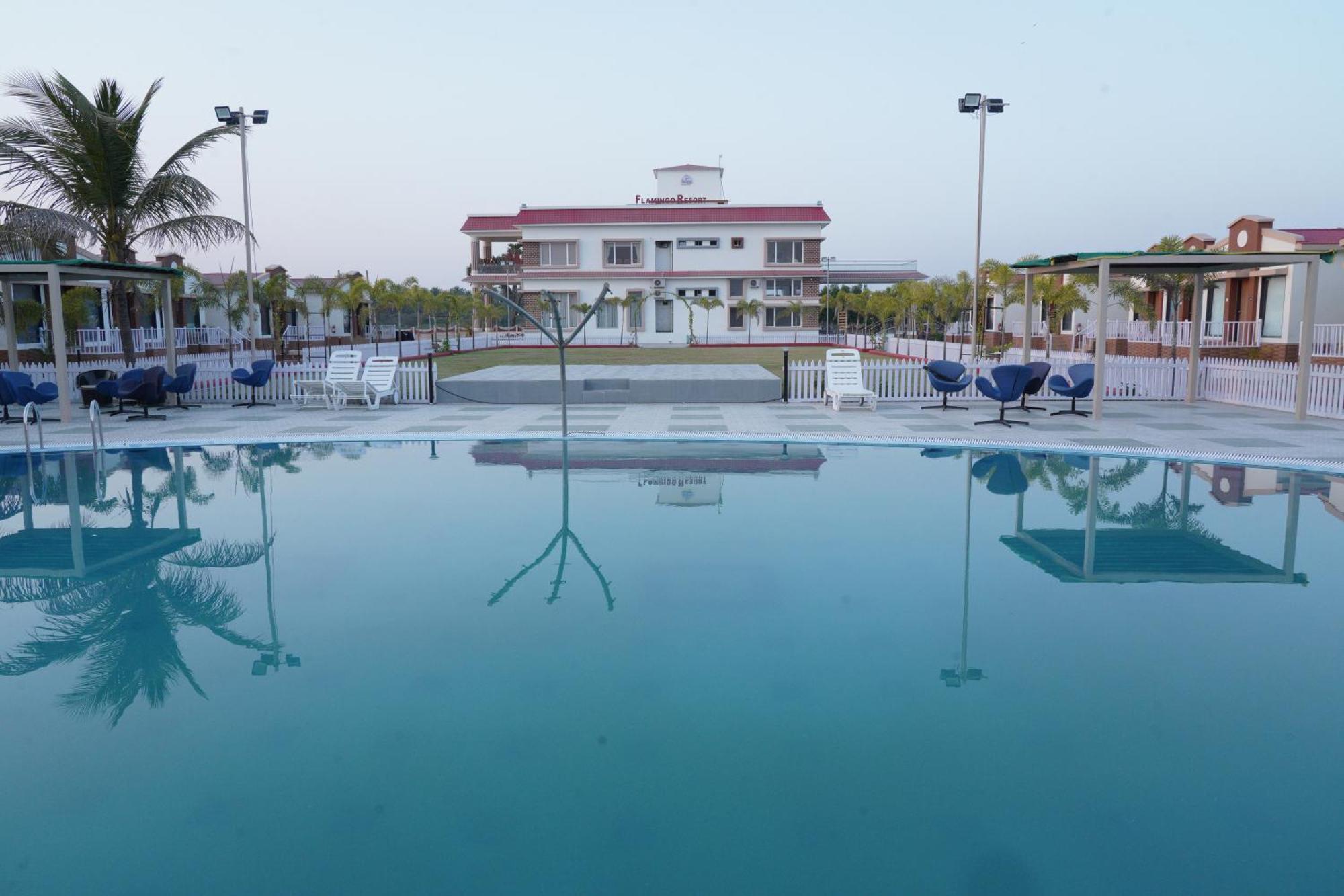 Flamingo Club And Resort Una 3 Km Away From Diu Check Post Екстер'єр фото